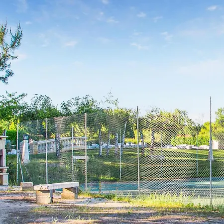 2 Bedroom Amazing In 度假居