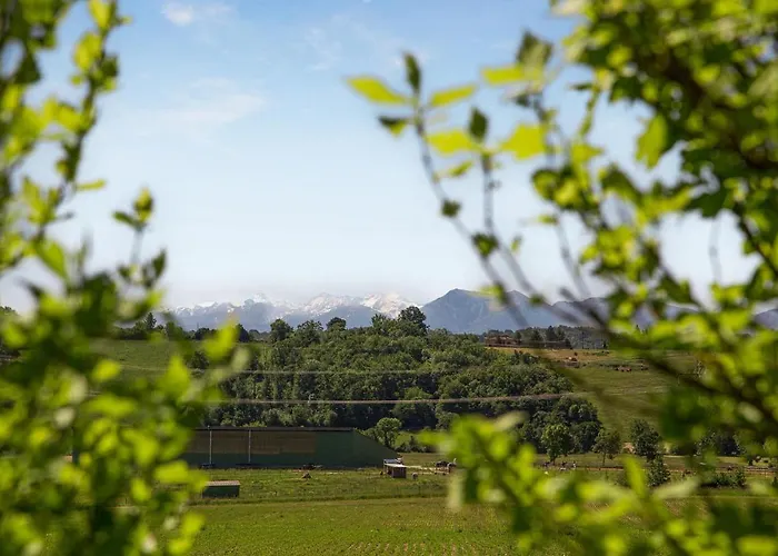 2 Bedroom Amazing In Σπίτι διακοπών Sarrecave