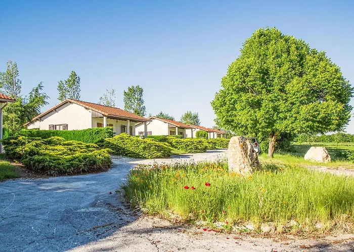 2 Bedroom Amazing In Σπίτι διακοπών Sarrecave